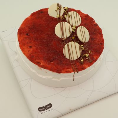 Strawberry Fresh Cake Egg Free - 1kg